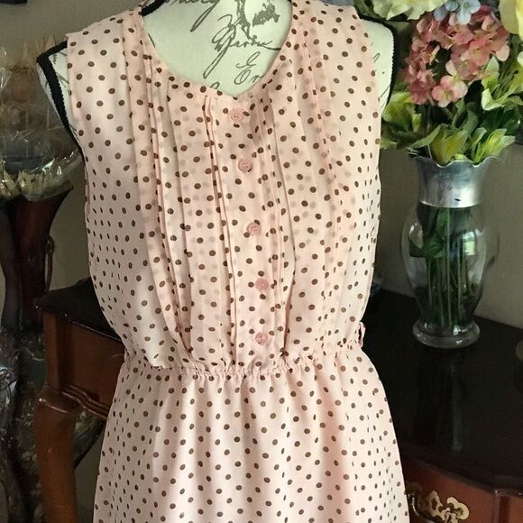 Esley medium Pink sleeveless dress Cinched…waist - Picture 5 of 10